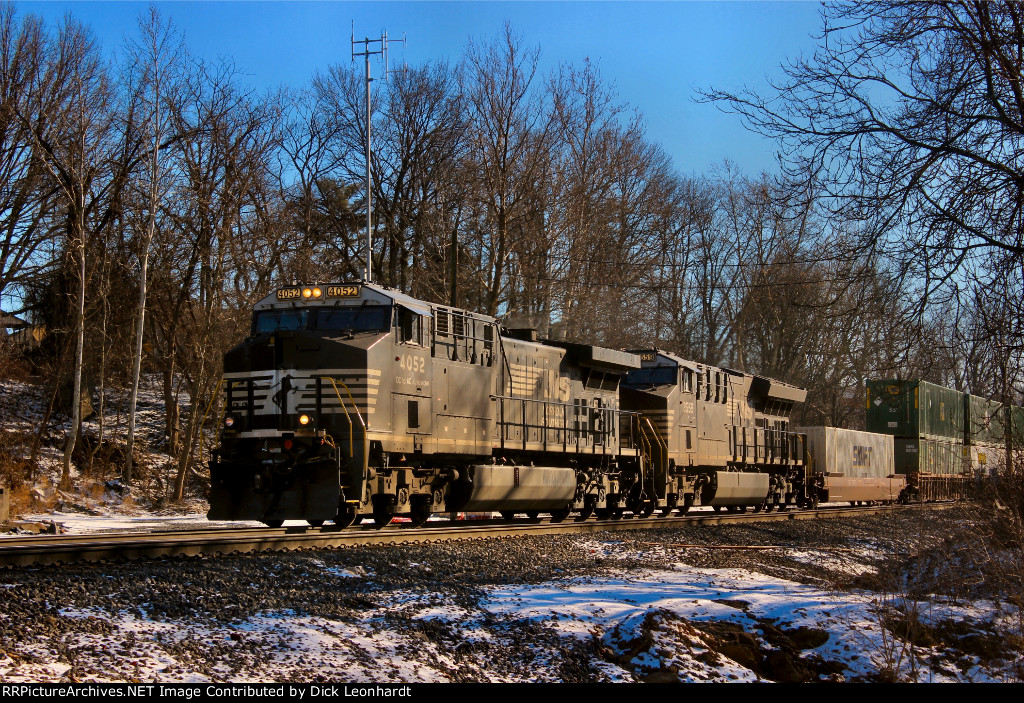 NS 4052 and 3659